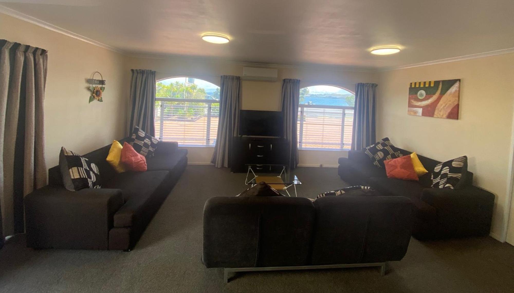 Lakeside Taupo Motel المظهر الخارجي الصورة