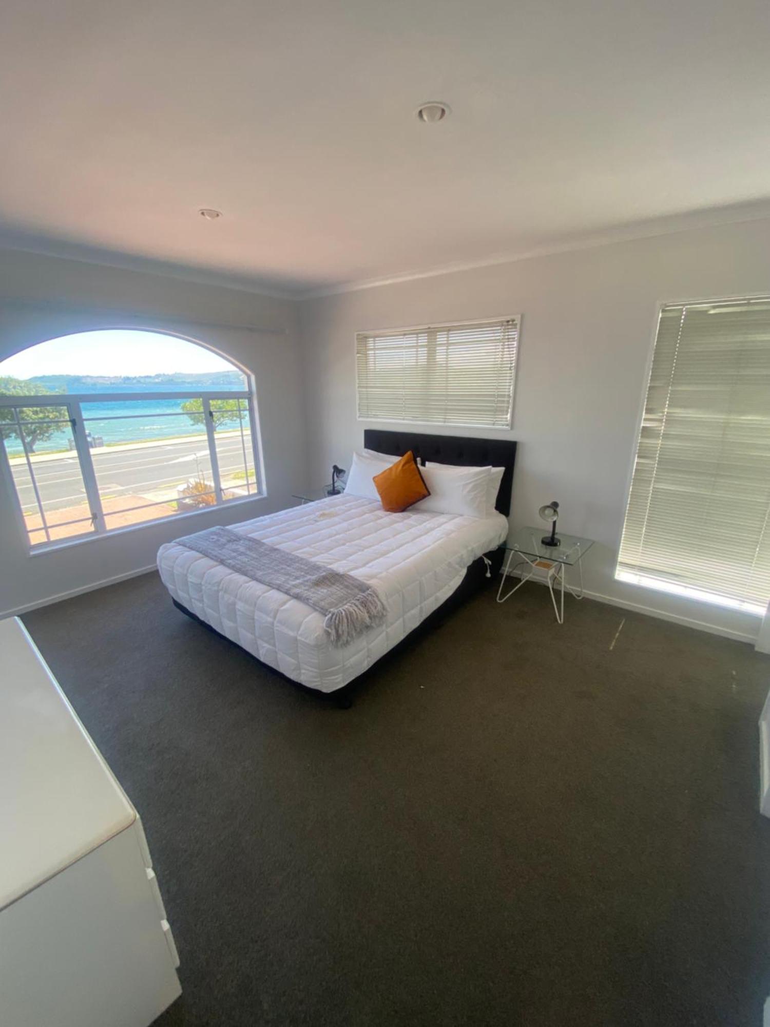 Lakeside Taupo Motel المظهر الخارجي الصورة