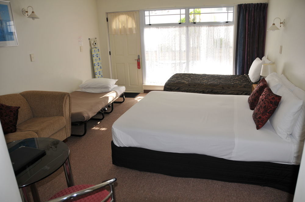 Lakeside Taupo Motel المظهر الخارجي الصورة